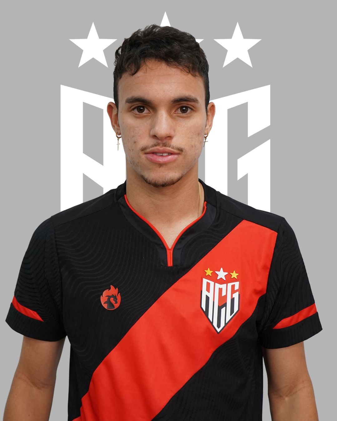 Veja mais detalheshttps://atleticogoianiense.com.br/thumb/JOGADORES/danilo_gomes_magalhaes_atacante.jpg?auto=format&q=70&crop=faces&fit=crop&w=200